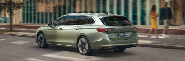 Slider_SLUE_SKODA_Lagerwochen_Superb_Combi_20241008-600×200